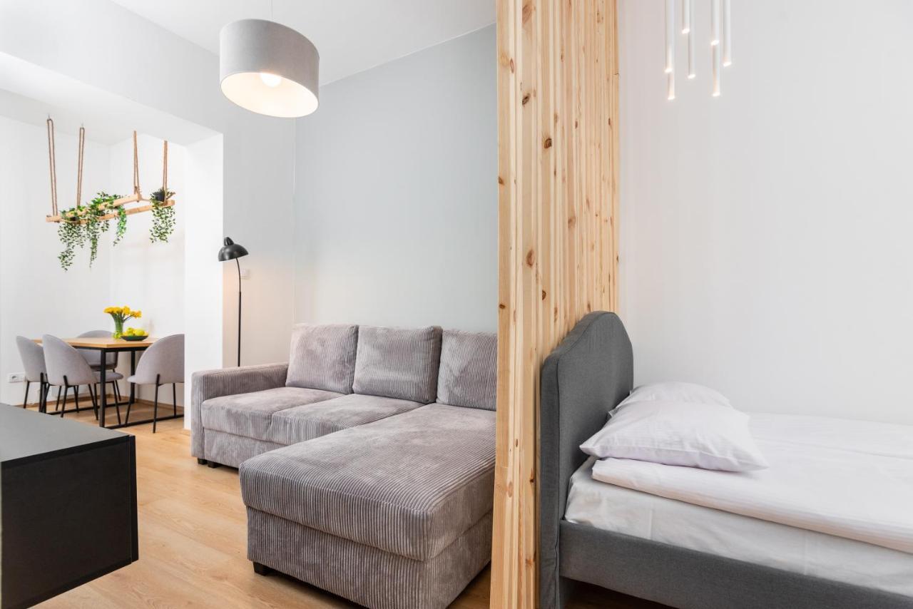 Modern Centrally Located Apartments - By Upstairs Красков Екстериор снимка