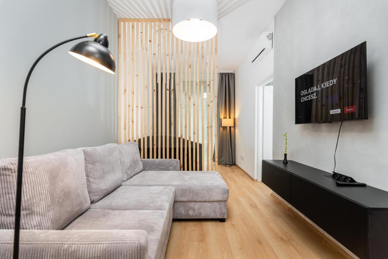Modern Centrally Located Apartments - By Upstairs Красков Екстериор снимка