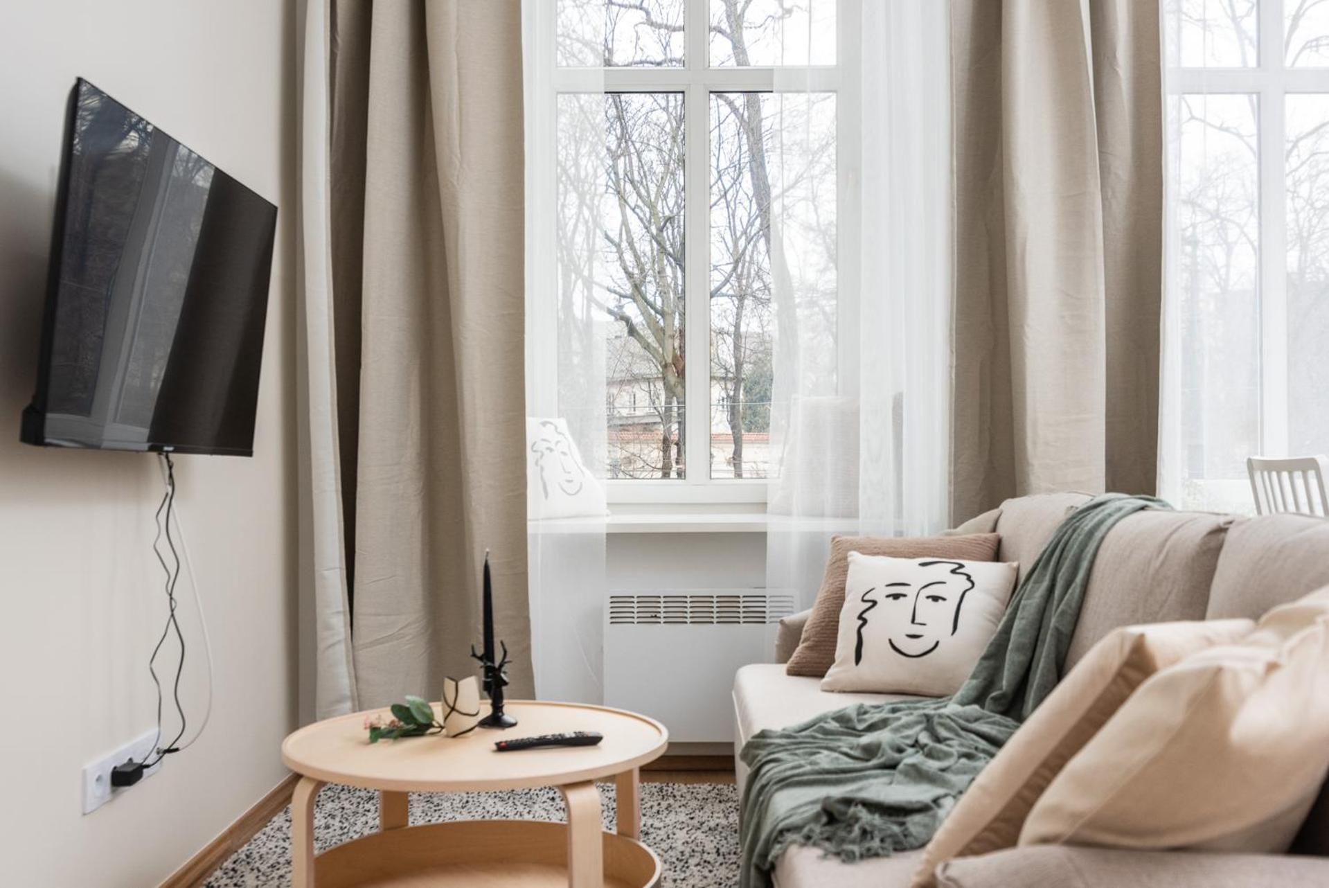 Modern Centrally Located Apartments - By Upstairs Красков Екстериор снимка